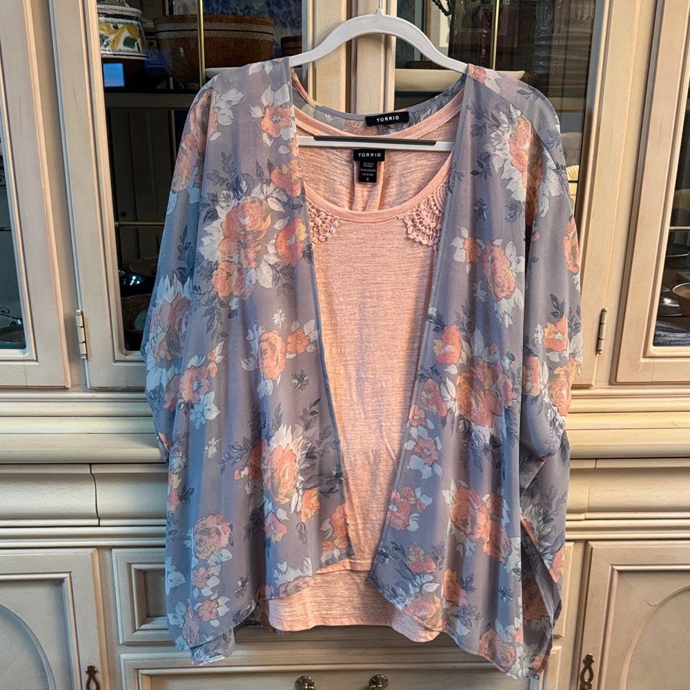 Torrid Floral Kimono with Peach Tank